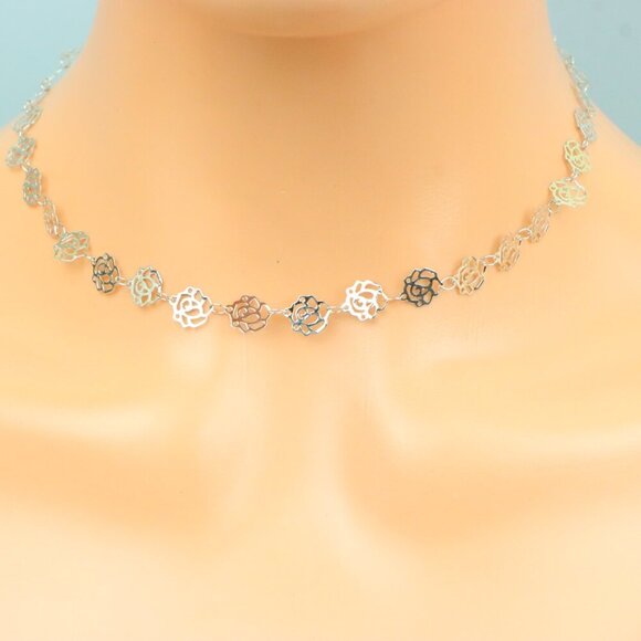 Delicate & Contemporary Necklace Chain, A Lovely Choice for Women, EVCH1597 - Picture 7 of 10